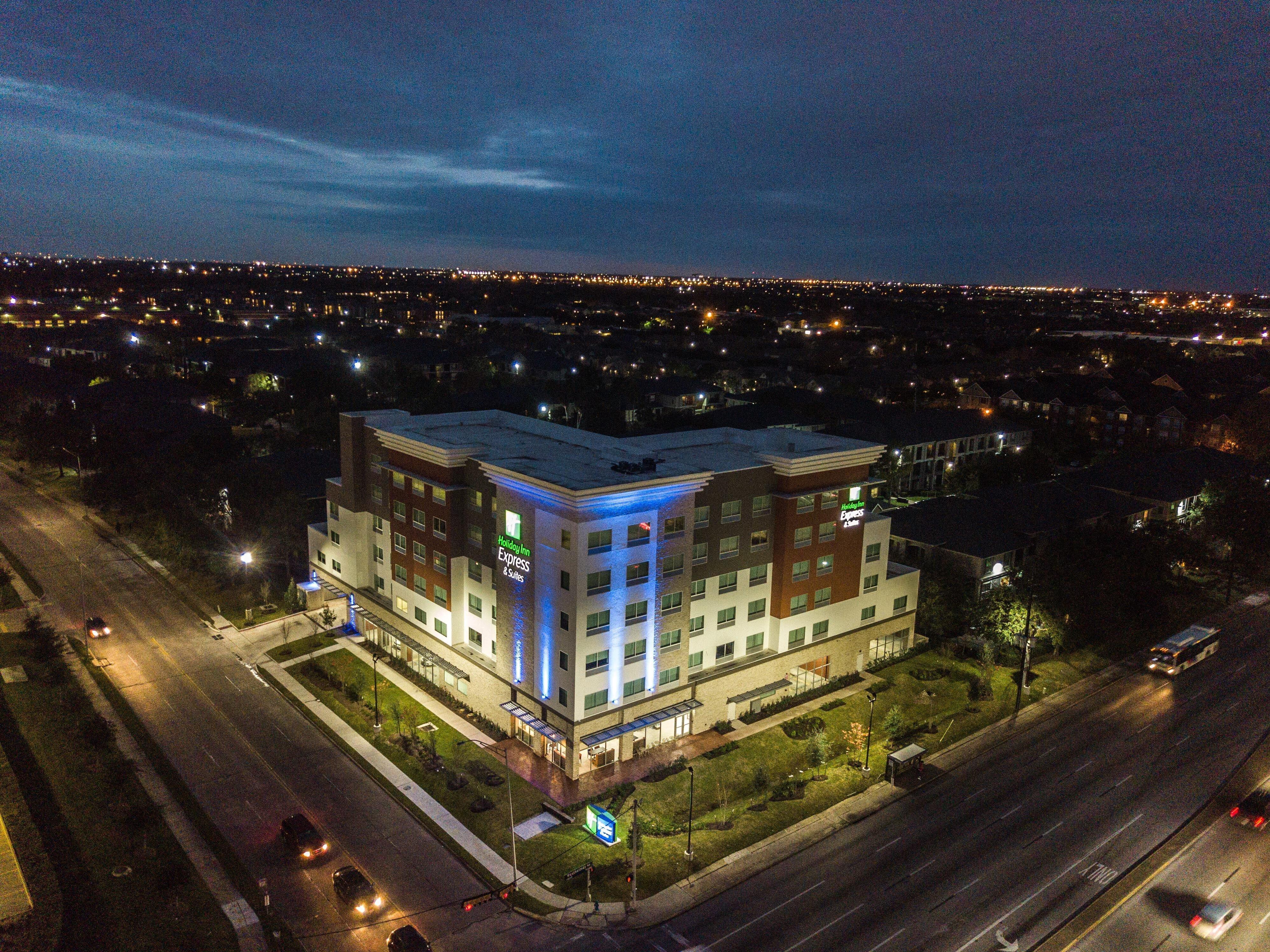 Holiday Inn Express & Suites - Houston Westchase - Westheimer By Ihg Eksteriør billede